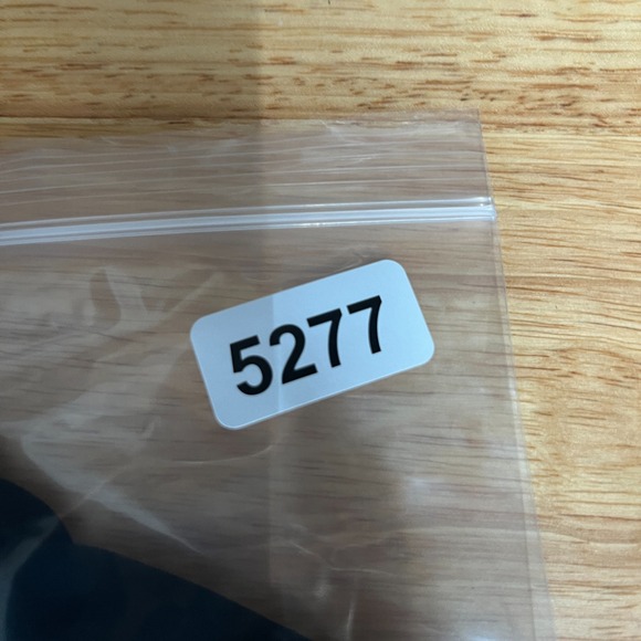 Escada Silk Tank Top Womens L / 44 Black Simple Elevated Basic - Picture 6 of 7